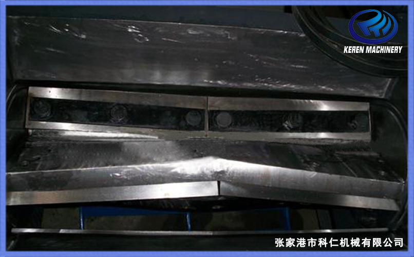 600型塑料再生破碎機(jī) 免費試機(jī) (多圖)(圖2) 平刀破碎機(jī)破碎室
